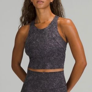 Lululemon invigorate training top